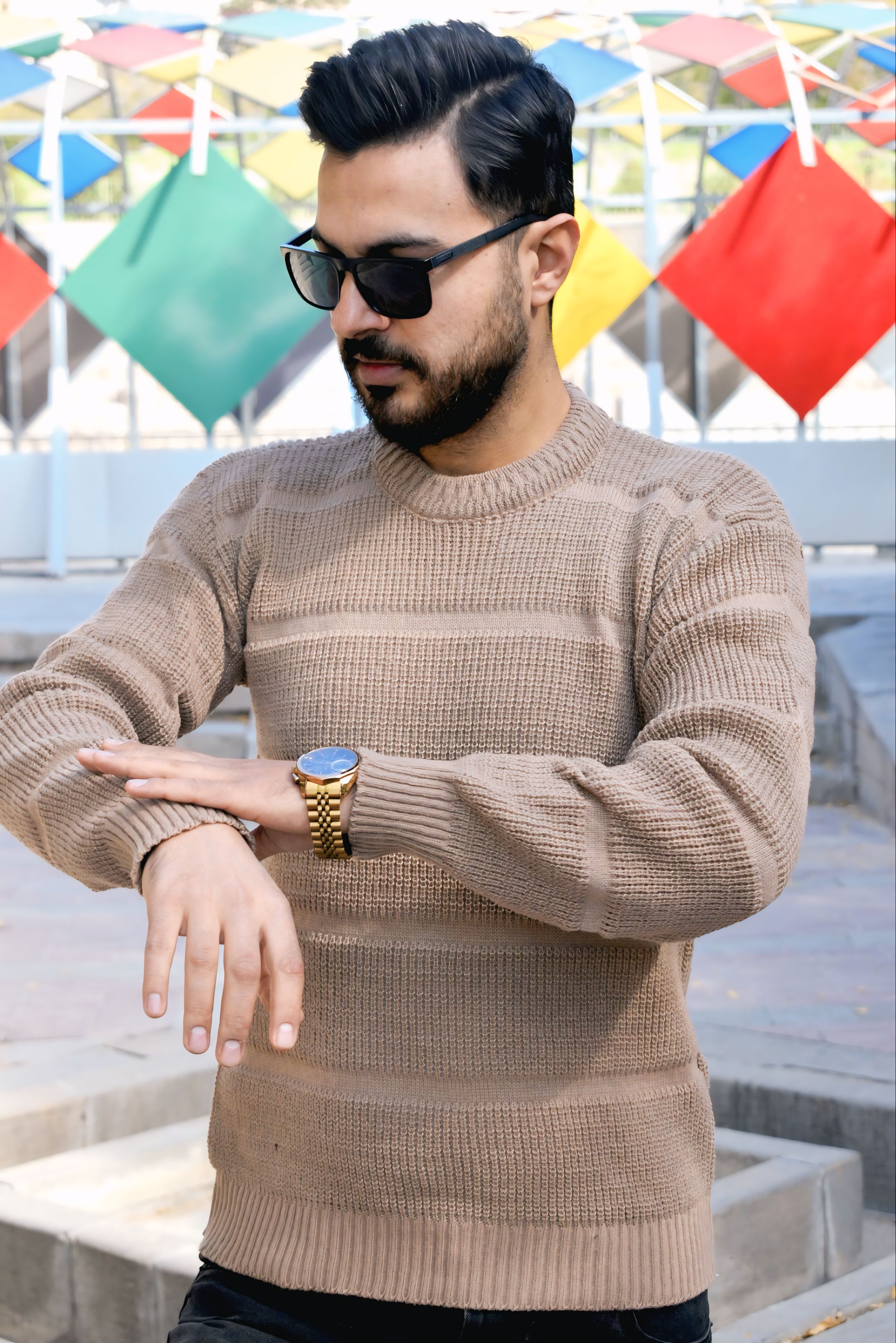 بافت یقه گرد